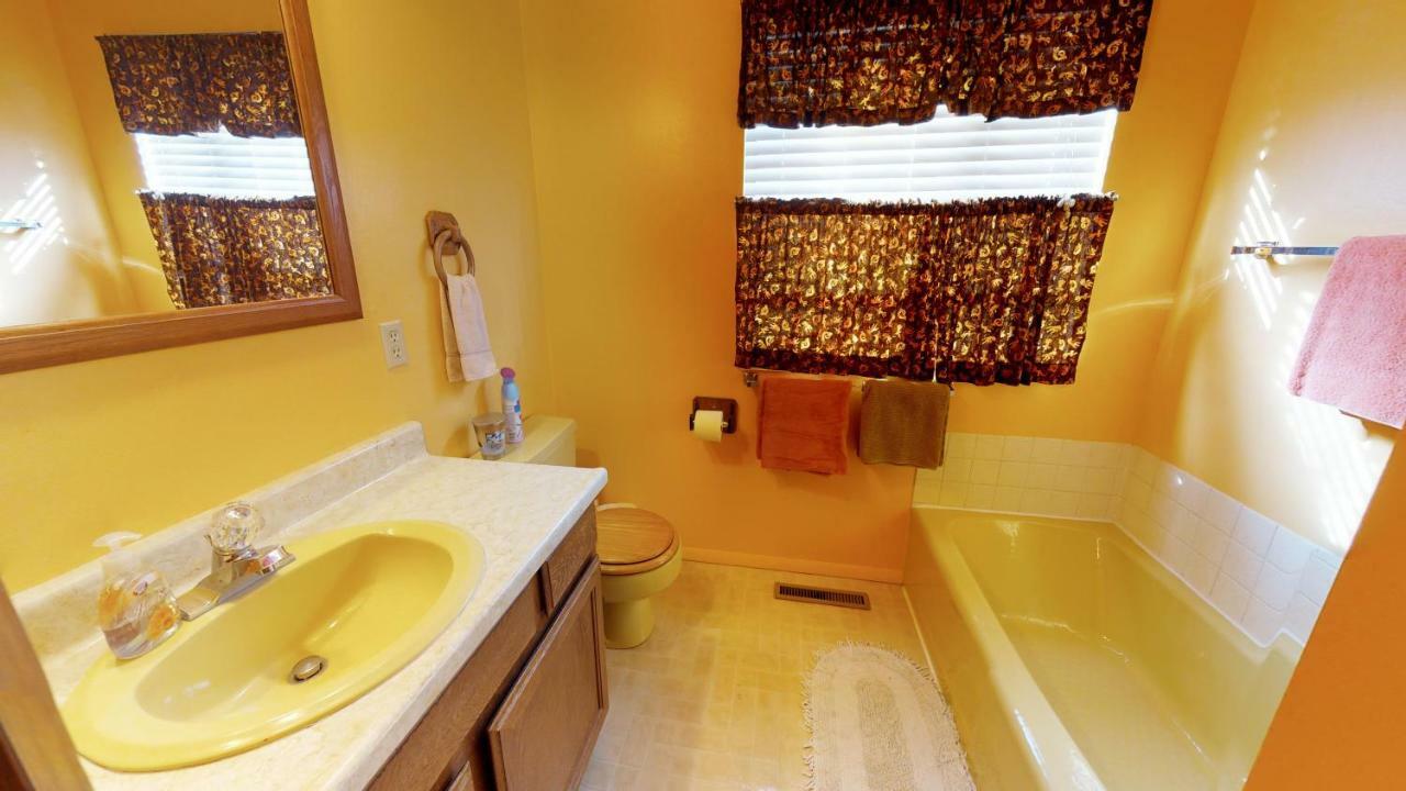 Hideout Ft Abajo 2 Bedroom Cabin, Stunning Views, Secluded! Монтичелло Экстерьер фото